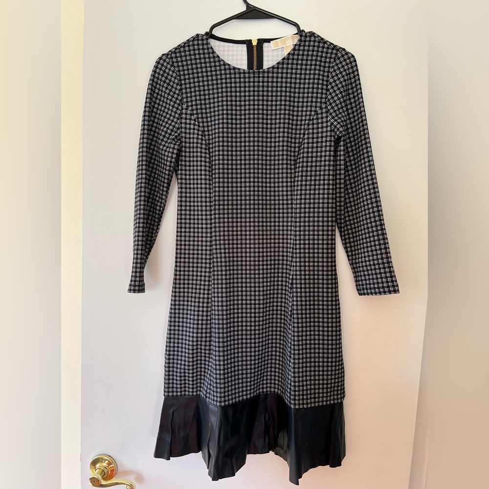 Michael Kors Black and White Patterned Long Sleeve Dress